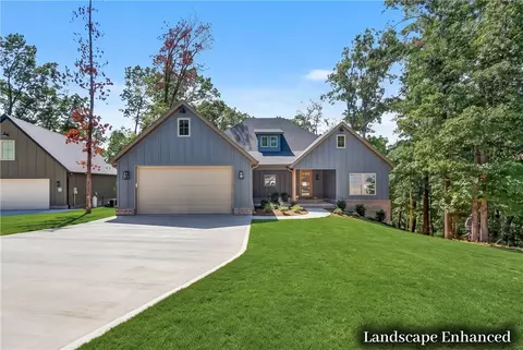 7 Ging Ln, Bella Vista, AR 72714