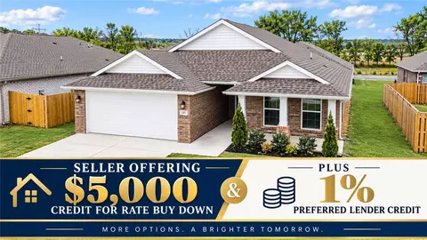 141 Keaton St, Prairie Grove, AR 72753