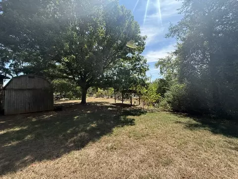 Exterior - 1908 Walnut St, Paris, AR 72855 photo 4 of 4