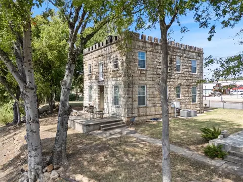 Exterior - 209 River St, Ozark, AR 72949 photo 6 of 6