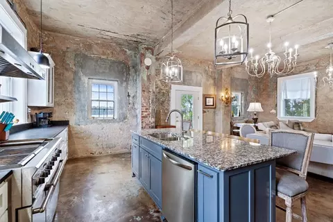 Kitchen - 209 River St, Ozark, AR 72949 photo 4 of 5