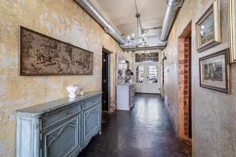 Entry Way - 209 River St, Ozark, AR 72949 photo 3 of 4
