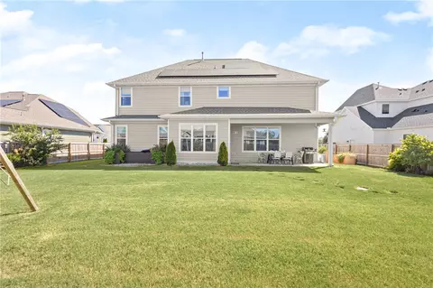Exterior - 2812 S 20th St, Rogers, AR 72758 photo 9 of 12