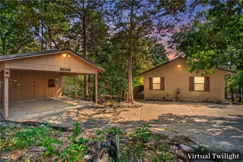 21265 Maple Dr, Garfield, AR 72732