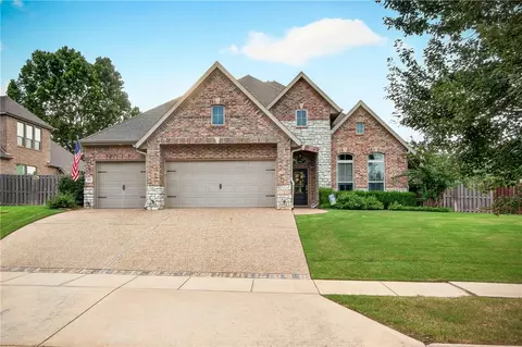 3696 Jules Verne Ave, Fayetteville, AR 72704