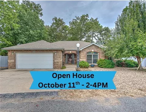 2 Banbury Ln, Bella Vista, AR 72714