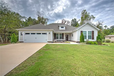9 Burnmouth Pl, Bella Vista, AR 72715