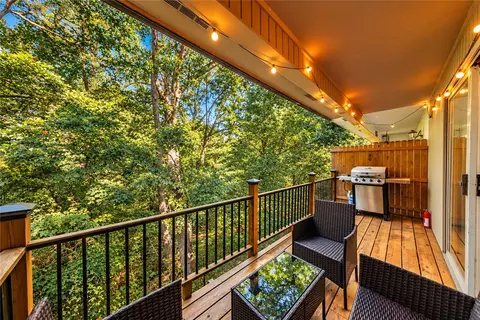 14 Gretchen Ln, Bella Vista, AR 72715