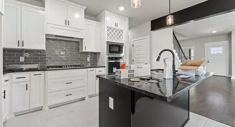 Kitchen - 811 Ann Pl, Centerton, AR 72719 photo 1 of 1