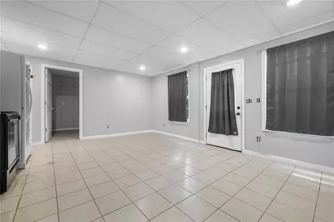 Living - 511 E Gordon Ave, Harrison, AR 72601 photo 5 of 5