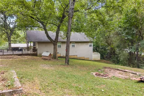 Exterior - 511 E Gordon Ave, Harrison, AR 72601 photo 2 of 4