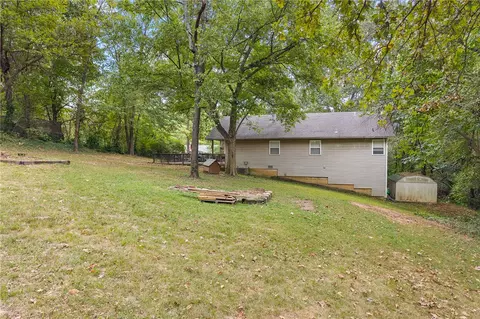 Exterior - 511 E Gordon Ave, Harrison, AR 72601 photo 3 of 4