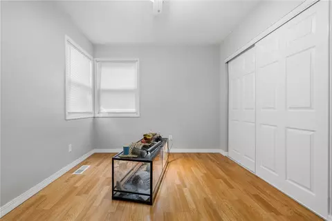 Bedroom - 511 E Gordon Ave, Harrison, AR 72601 photo 3 of 3