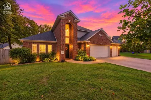 1638 Greystone Pl, Springdale, AR 72762