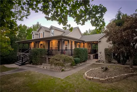4 Jedburgh Ln, Bella Vista, AR 72715