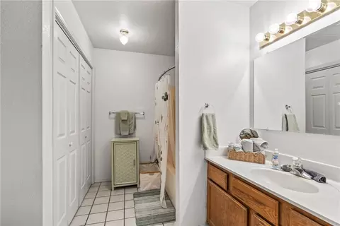 Bath - 701-703 E Glendale Ln, Rogers, AR 72758 photo 1 of 2