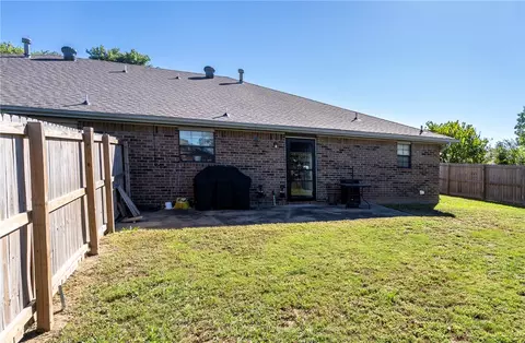 Exterior - 701-703 E Glendale Ln, Rogers, AR 72758 photo 6 of 6