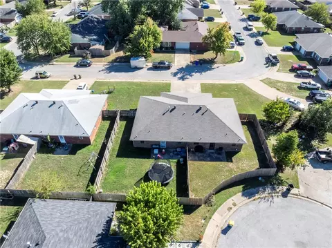 View/Area - 701-703 E Glendale Ln, Rogers, AR 72758 photo 3 of 11