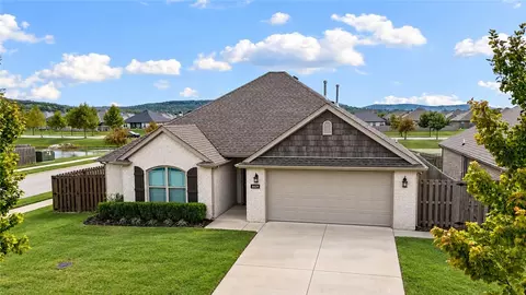 4439 W Divide Dr, Fayetteville, AR 72704
