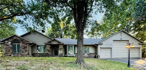 11 Wimbledon Way, Bella Vista, AR 72715