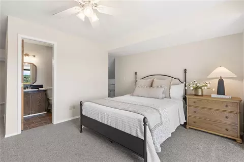 Bedroom - 4357 Cherry Tree Ln, Harrison, AR 72601 photo 2 of 3