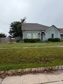 521 N 3rd St, Rogers, AR 72756