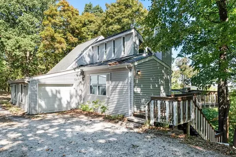 250 Holiday Island Dr, Holiday Island, AR 72631