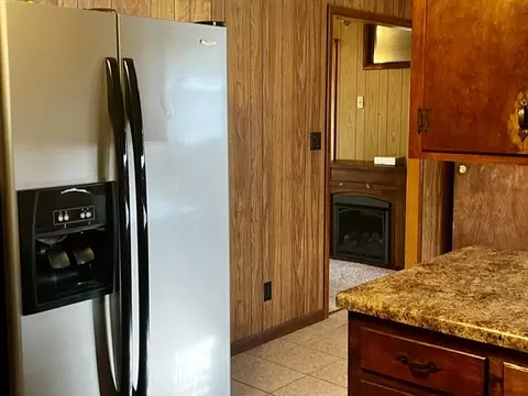 Kitchen - 106 Alberta St, Harrison, AR 72601 photo 3 of 3