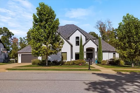 8409 W Kingbird Ct, Bentonville, AR 72713