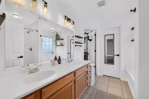 Bath - 311 Asboth Dr, Centerton, AR 72719 photo 3 of 4
