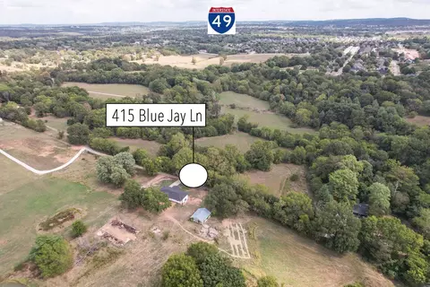 415 Blue Jay Ln, Fayetteville, AR 72704