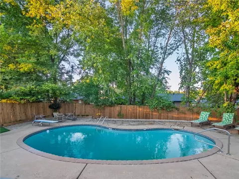 Exterior - 4100 Clark Ave, Springdale, AR 72762 photo 7 of 12