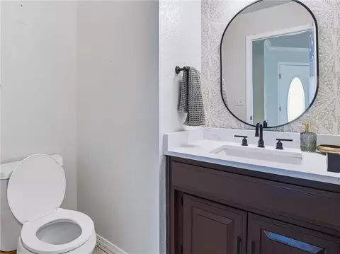 Bath - 4100 Clark Ave, Springdale, AR 72762 photo 1 of 6