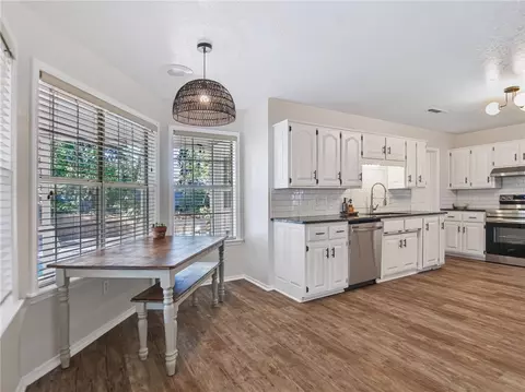 Kitchen - 4100 Clark Ave, Springdale, AR 72762 photo 1 of 5