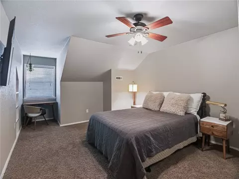 Bedroom - 4100 Clark Ave, Springdale, AR 72762 photo 4 of 6