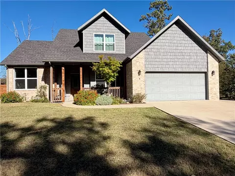 3 Cargill Dr, Bella Vista, AR 72715