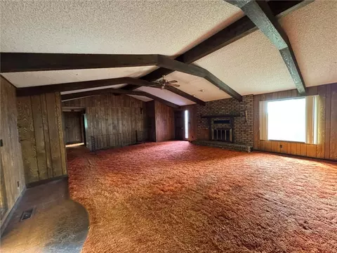 Living - 577 Blackwood Dr, Harrison, AR 72601 photo 1 of 2