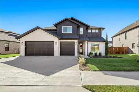 4304 S 87th Pl, Bentonville, AR 72713