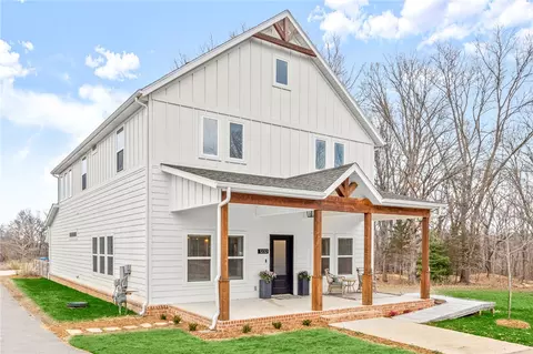 1232 Fillmore St, Bentonville, AR 72712