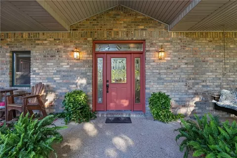69 Lakeside Dr, Holiday Island, AR 72631