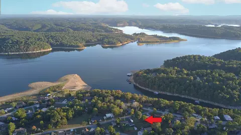 View/Area - 16496 Willow Dr, Rogers, AR 72756 photo 6 of 9
