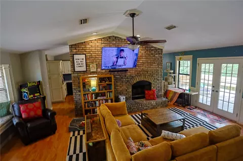 Living - 40 Windwood Loop, Conway, AR 72034 photo 3 of 3