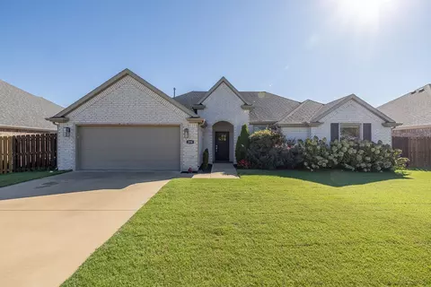 286 Benchmark Ln, Fayetteville, AR 72704