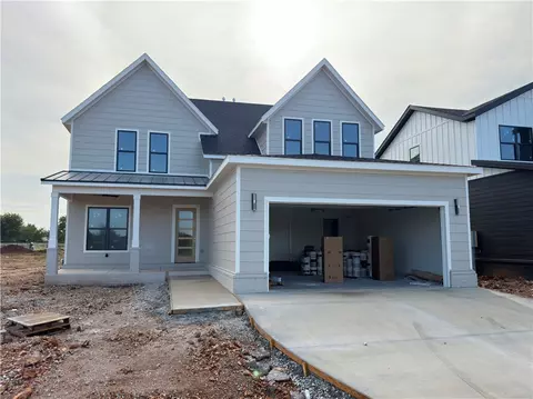 6009 S 41st St, Rogers, AR 72758