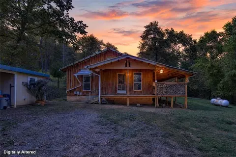 233 Madison 2361, Huntsville, AR 72740