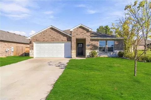 501 Cattleman Ln, Siloam Springs, AR 72761