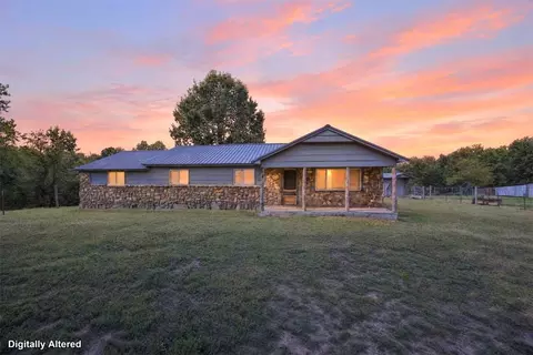 273 Madison 1321, Huntsville, AR 72740