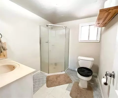 Bath - 1792 Choctaw Ln, Harrison, AR 72601 photo 2 of 3