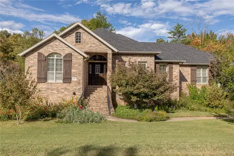 3218 E Idlewood Way, Fayetteville, AR 72703