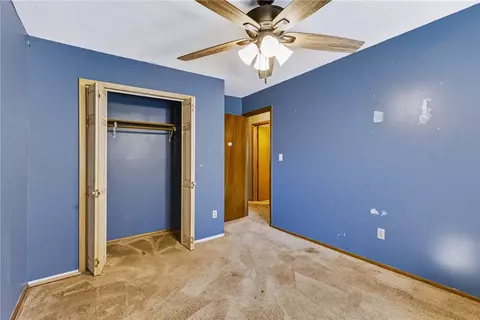 Bedroom - 520 E Gordon Ave, Harrison, AR 72601 photo 7 of 7